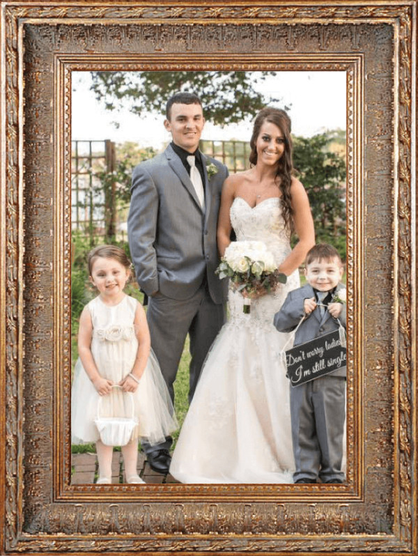 Azarue's Bridal and Formal Just Hitched